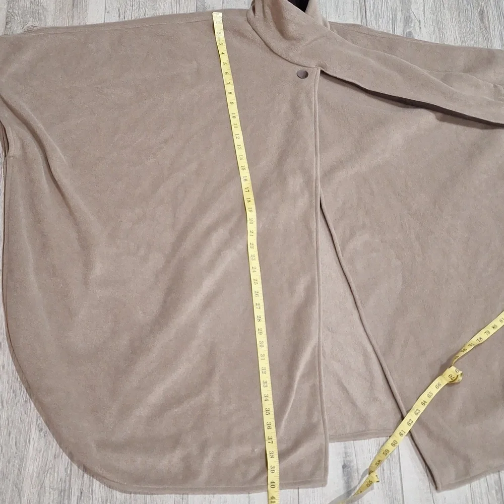Preston & York Tan Fleece Cape Poncho One Size Mock Neck Coat Wrap